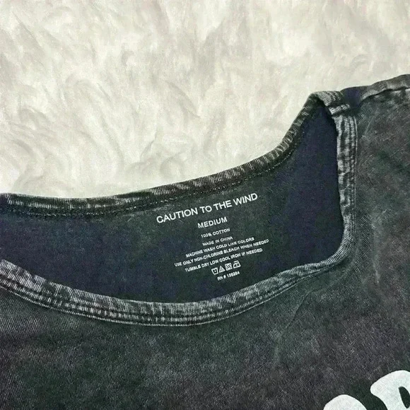 Caution to the Wind Graphic Black Distressed T-Shirt 100% Cotton Women Sz Medium - Picture 4 of 9